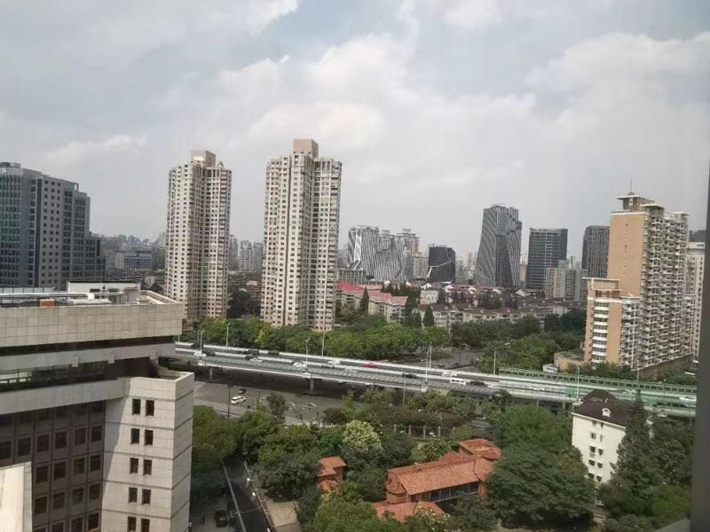 合同責(zé)任由合同當(dāng)事人承擔(dān)是否涉及第三人？深圳合同糾紛律師來回答